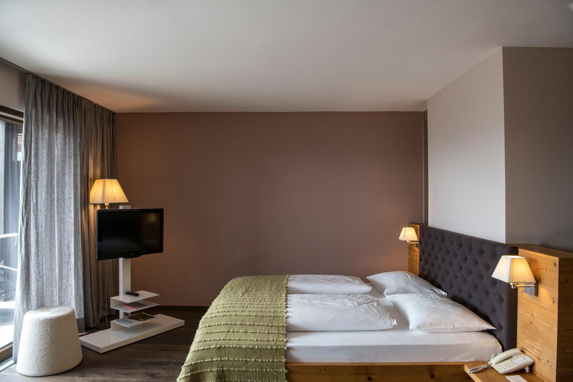Terra - The Magic Place Relais & Châteaux Sarentino Ngoại thất bức ảnh