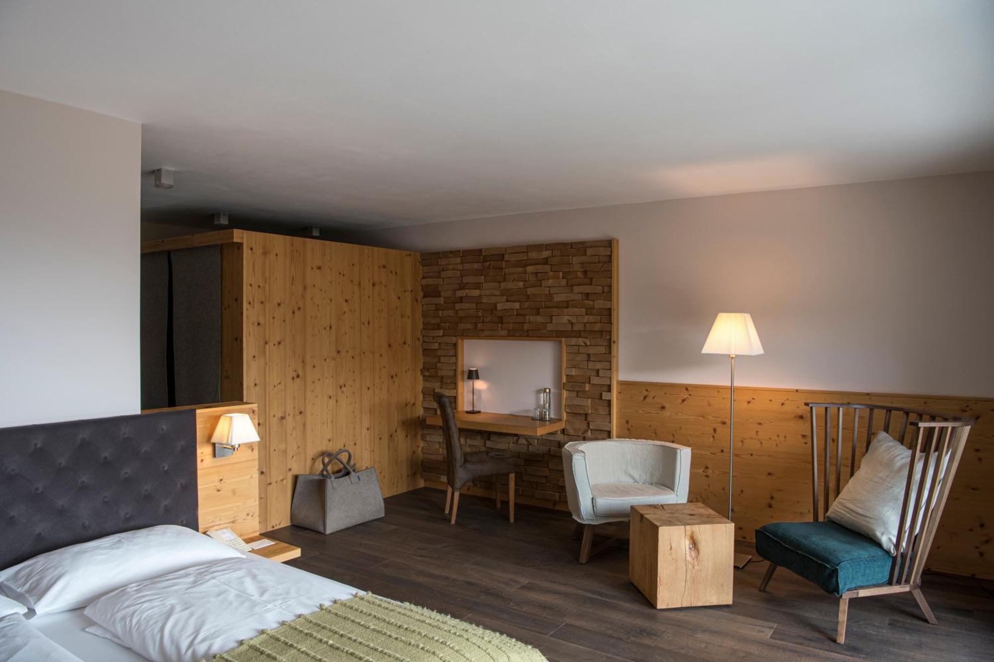 Terra - The Magic Place Relais & Châteaux Sarentino Ngoại thất bức ảnh
